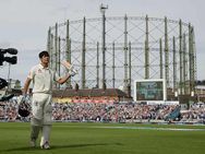 நெஞ்சுவலி வராம காப்பாத்திய பும்ராவுக்கு அலஸ்டர் குக் நன்றி.. அப்படி என்னப்பா செஞ்சாரு?