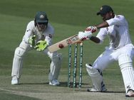 6 பந்துகளில் 4 விக்கெட்கள்.. பாகிஸ்தானை சுருட்டிய ஆஸ்திரேலிய வீரர்