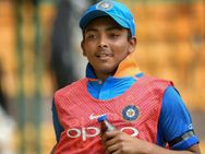 ப்ரித்வி ஷாவை வைத்து ஓசி விளம்பரமா பண்றீங்க? ஆளுக்கு ஒரு கோடி ரூபாய் கொடுங்க