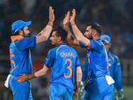 உமேஷ்-ஐ விட ஷமி நல்லா பந்துவீசினார்.. ஷமி நீக்கத்துக்கு நியாயம் கேட்கும் ரசிகர்கள்