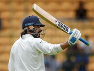 யப்பா! ஒரு அரைசதம் போட்டாச்சு.. இனிமே முரளி விஜய் நிம்மதியா இருக்கலாம்