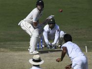 ஹார்ட் பீட்டை ஏற்றி, நகத்தை கடிக்க வைத்த டெஸ்ட் போட்டி.. வெறும் 4 ரன்களில் கிடைத்த வெற்றி