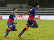 கடைசி நிமிடங்களில் கோல் அடித்த பெங்களூரு.. புனே அணியை வீழ்த்தியது