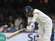 Ind vs Aus First Test : முரளி விஜய் ஏமாற்றம்.. நிலைத்து ஆடும் புஜாரா.. 2வது இன்னிங்க்ஸில் இந்தியா