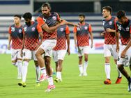 ISL 2018 : வாழ்வா? சாவா? போராட்டத்தில் புனே! சொந்த மண்ணில் வெற்றி பெறும் முனைப்பில் கேரளா!!