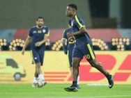 ISL 2018 : முதல் 4 இடங்களுக்குள் வரணும்! நார்த் ஈஸ்ட் - ஏடிகே அணிகள் இடையே கடும் போட்டி