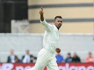 வாவ்.. செம டைவ் கேட்ச் இது!! சூப்பர் கேட்ச் பிடித்து ரசிகர்களை மிரள வைத்த ஹர்திக் பண்டியா! #IndVNz