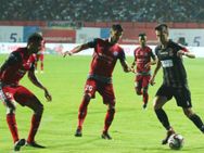 புது வருஷத்தில் புதிய கோச்.. ஐஎஸ்எல் தொடரில் கேரளா மற்றும் புனே அணிகள் அதிரடி!