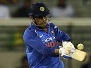 Ind vs NZ 5th ODI : சூப்பர் பௌலிங் போட்டு தோனி, ரோஹித்தை ஏமாற்றிய நியூசி. பௌலர்கள்!