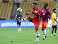 ISL 2019 : அரையிறுதிக்கு தகுதி பெறுமா கோவா அணி? கேரளாவுடன் பரபர மோதல்!