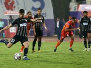 ISL 2019 : புனே மற்றும் ஏடிகே அணிகள் இடையே நடைபெற்ற ஆட்டம் டிராவில் முடிந்தது!!