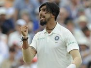 ஐபிஎல் போட்டிக்கு ஓசி டிக்கெட் கேட்ட ரசிகர்.. கலாய்த்து அனுப்பிய இஷாந்த் சர்மா மனைவி!