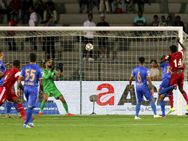 ISL 2019 : மும்பை அணியை காலி பண்ணிய நார்த் ஈஸ்ட்.. அபார வெற்றி!!