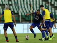 ISL 2019 : டாப்பில் இருக்கும் கோவா அணிக்கு ஷாக் கொடுக்குமா சென்னை?