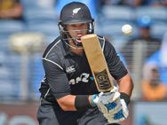 வங்கதேசத்தை வைச்சு செஞ்ச நியூசி.. முதல் இடத்தில் ராஸ் டெய்லர்.. மூன்றாம் இடத்தில் நியூசி.