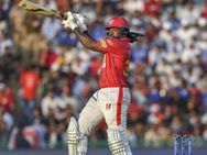 KXIP vs MI: 300 சிக்சர்கள்... மரண மாஸ்... ! யாரும் தொட முடியாத புதிய சாதனை படைத்த கெய்ல்