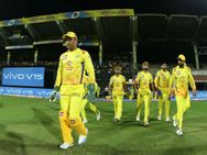 டீம்ல அவரு இல்லை... ரொம்ப கஷ்டம் தான்...என்ன பண்றது... யோசிக்கும் தோனி