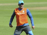 தல தோனிக்கு செம தில்லுதான் ... போலீசுக்கு எதிராக போலீசிலேயே புகார்