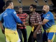 முடிஞ்சா பிடிச்சுப் பாரு.. ரசிகரை சுத்த விட்ட தோனி.. நடுவில் மாட்டிக் கொண்ட லஷ்மிபதி பாலாஜி!