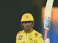 கடைசி வரைக்கும் இந்த ஒரு மேட்ச் போதும்யா.. தோனியின் அதிரடி ஆட்டத்தை பார்த்து நெகிழ்ந்த ரசிகர்கள்!