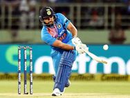 வாவ்!! சூப்பர் ஸ்கூப் ஷாட் அடித்த ரோஹித் சர்மா.. எதிரில் நின்று ரசித்த கோலி!