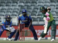 தோனி மாதிரி ஓடி வந்திருந்தா ஜெயிச்சுருக்கலாமே.. இலங்கை விக்கெட் கீப்பருக்கு குவியும் அட்வைஸ்!!