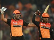 SRH Vs RR:வார்னர் அதிரடி.. ரஷீத்கானின் 10 ரன்கள்.. 5 விக்கெட் வித்தியாசத்தில் வென்ற சன் ரைசர்ஸ்