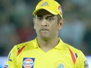 தோனி..! என்ன.. உங்க மனசில பெரிய ஆபிசருன்னு நெனைப்போ? கழுவி, கழுவி ஊத்தும் முன்னாள் வீரர்கள்