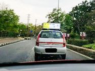 நம்ம ஊர்காரய்ங்க மூளையோ… மூளை..!! டாக்சியில் ஐபிஎல் ஸ்கோர்போர்டு..! அசந்து போன ஐசிசி