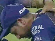 அடப்பாவமே! வெளுத்துக் கட்டிய மொயீன் அலி.. மனமுடைந்து.. சோர்ந்து.. கண்கலங்கிய குல்தீப் யாதவ்!!