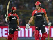 இப்படி பண்ணிட்டீங்களே கோபால்.. கோலி, டி வில்லியர்ஸ் பலவீனத்தை வைத்து சாதித்த ராஜஸ்தான் வீரர்!!