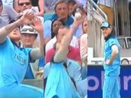 இப்படி ஒரு கேட்சை பார்த்து இருக்கிறீர்களா? ஒரு டைவ்.. பறந்து கேட்ச் செய்த ஸ்டோக்ஸ்.. வாவ் வீடியோ!