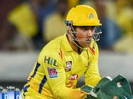 செம பினிஷிங் தல! தினேஷ் கார்த்திக் ரெக்கார்டை காலி செய்த தோனி.. ரசிகர்கள் கொண்டாட்டம்!