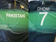 இங்க மட்டுமல்ல...! பாகிஸ்தானிலும் நம்ம தல தோனி தான் கிங்...! வைரலாகும் 7ம் நம்பர் ஜெர்சி