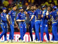 அம்பானி டீம்னா சும்மாவா.. காயம்பட்ட வீரருக்கு செம கவனிப்பு.. கை கொடுக்கும் மும்பை இந்தியன்ஸ்!!