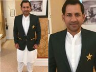 என்ன டிரெஸ் இது.. ராணி முன்னாடி இப்படியா வருவீங்க.. பாக். கிரிக்கெட் டீம் கேப்டன் உடையால் சர்ச்சை!