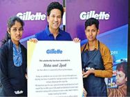 யாரும் செய்யாதது… இதுதான் என் முதல் அனுபவம்… பார்பர்ஷாப் பெண்களை நேரில் சென்று கவுரவித்த சச்சின்…!