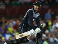 சதம் அடித்த “திடீர்” நியூசி. வீரர்.. அவர் மட்டும் வராம இருந்தா டீமில் இடம் உறுதி!!