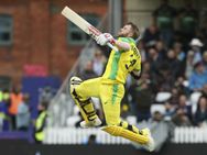 அத்தனை அவமானத்தையும் தூக்கி அடித்தார்.. 3வது முறையாக வார்னரிடம் வசமாக சிக்கிய பாகிஸ்தான்!