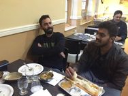 மட்டையை விட்டுட்டு தோசையை ஒரு பிடி, பிடிக்கும் தினேஷ் கார்த்திக், விஜய் சங்கர்..!! என்ன காரணம்..?