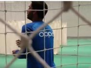 சர்ப்ரைஸ்.. இந்திய அணியின் வலைப்பயிற்சிக்கு யார் வந்திருக்கா பாருங்க.. சந்தோஷத்தில் வீரர்கள்!