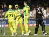 அசத்தல் பவுலிங்.. சொதப்பல் பேட்டிங்.. 157 ரன்களில் சுருண்ட நியூசி. 86 ரன்களில் ஆஸி. சூப்பர் வெற்றி