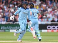 பேட்டிங் செய்யும் முன்னே 2 இங்கிலாந்து வீரர்கள் அவுட்.. போட்டியில் பரபரப்பு திருப்பம்! #ENGvsWI