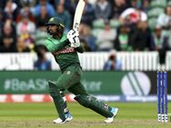 உலகக் கோப்பையில் முதல் போட்டி.. ஆரம்பமே ஹாட் - டிரிக் சிக்ஸ்.. யார் பாஸ் இவரு? அசத்தல் வீடியோ!