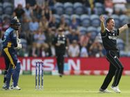 கடைசியில் இலங்கை போட்டியிலும் அது நடந்து விட்டது.. தலையை பிய்த்துக் கொண்ட நியூசி வீரர்கள்.. வீடியோ!