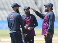 கோலியை காலி பண்ண அதிரடி திட்டம் தயார்.. சொல்லி அடிக்க காத்திருக்கும் இங்கிலாந்து வீரர்