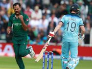 கோபப்பட்ட பாக். வீரர்கள்.. புகாரளித்த இங்கிலாந்து அணி.. போட்டி முழுக்க நீடித்த பதற்றம்.. ஏன்?