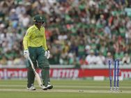 பாவம்.. அவரே கன்பியூஸ் ஆயிட்டாரு! கேட்ச்சில் தப்பித்து.. விக்கெட்டை பறிகொடுத்த டி காக்! #SAvsBAN