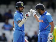 ரோஹித் - தவான் பேட்டிங் ஆடும் போது நடுநடுவே வந்த சச்சின் - சேவாக்.. ரசிகர்கள் ஹேப்பி!