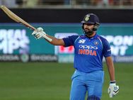 அட.. இப்படியும் ஒரு சாதனையா..!! யாராவது கேள்விப்பட்டிருக்கீங்களா…? வாழ்த்துகள் ரோகித்…!!